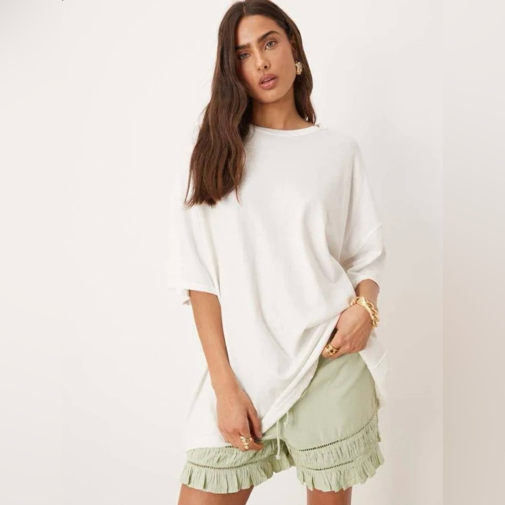 ▪️NWT We The Free Devon Tee by Free People in Ivory